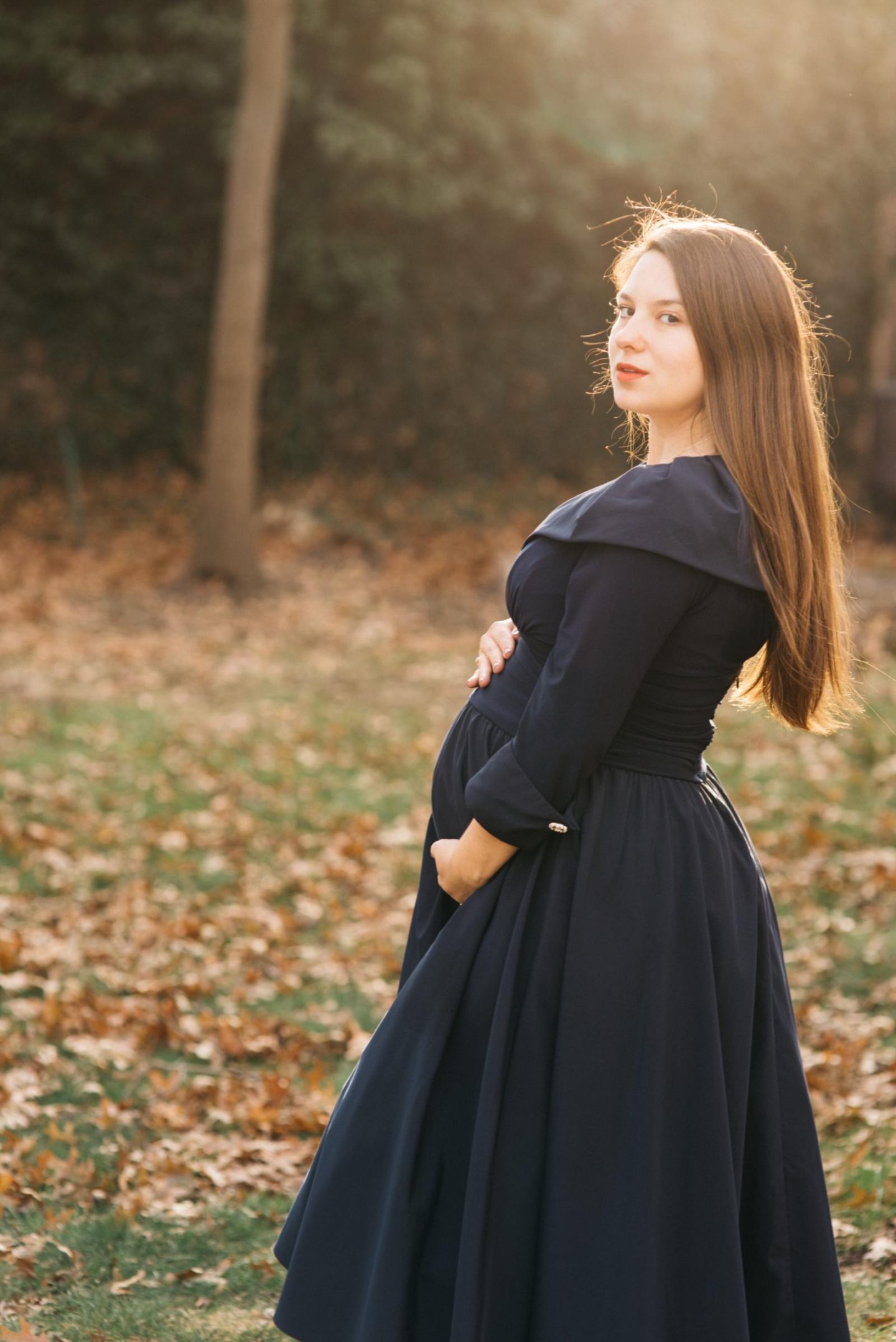 outdoor maternity photoshoot