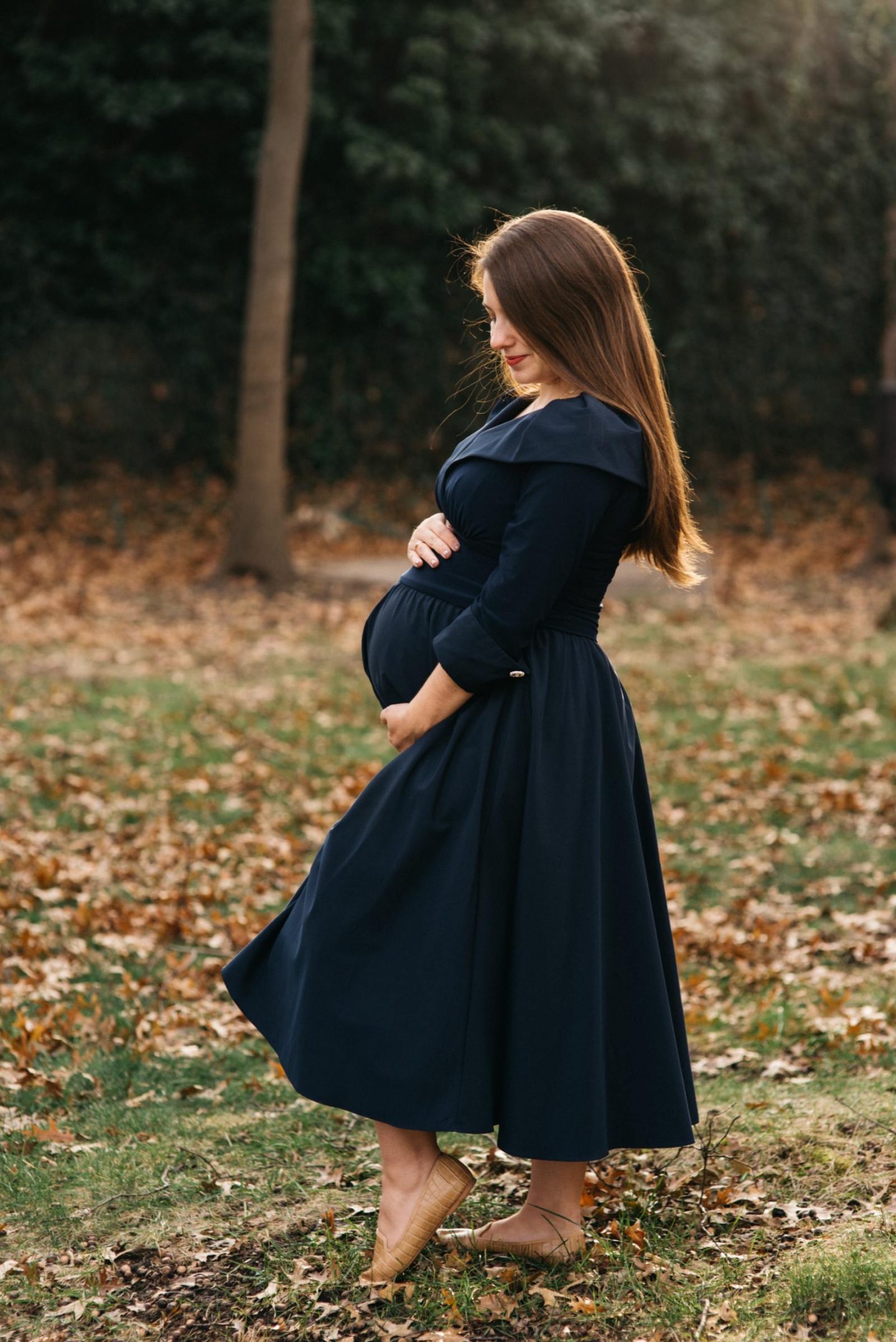 outdoor maternity photoshoot